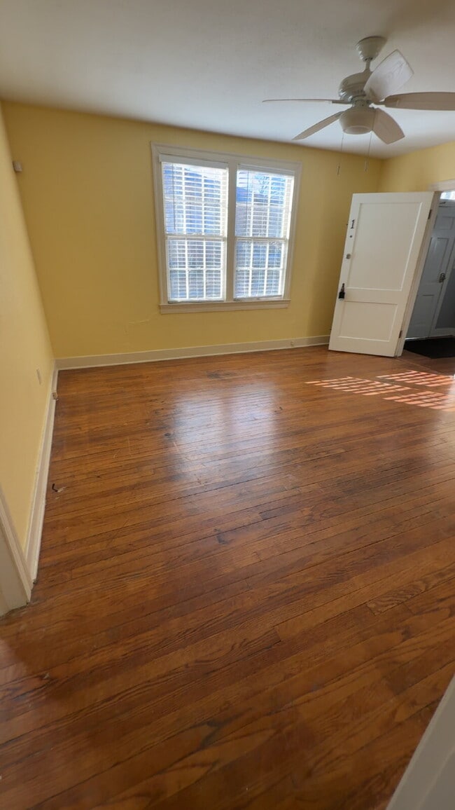 Photo - Belhaven apartment for $1295 with washer/ dryer and water included!! Unit 1