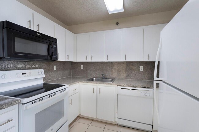Photo - 2660 SW 37th Ave Unit 314