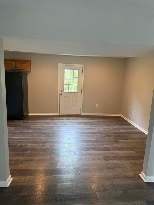 Photo - 804 Melanie Ln