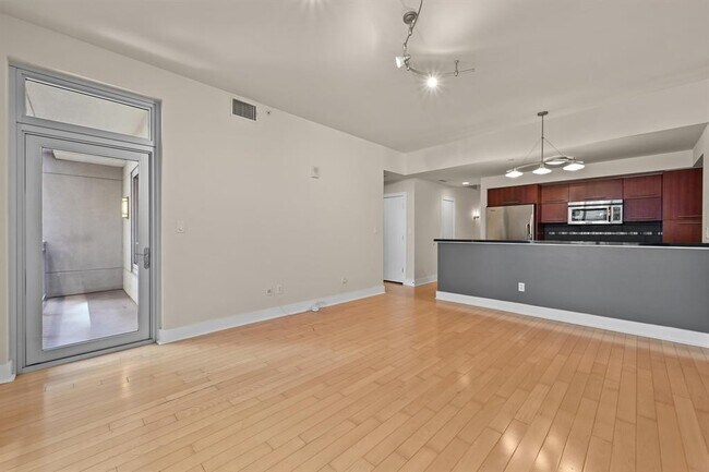 Building Photo - 603 Davis St Unit 1907 Rental