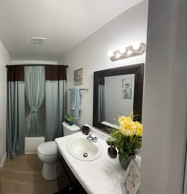 Photo - Willow Bend Apartments