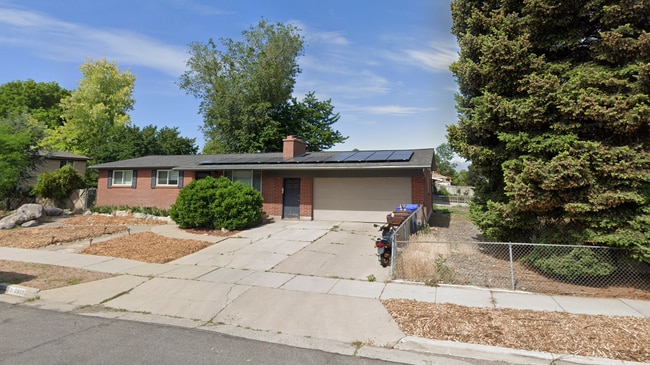 Building Photo - 7858 S 280 E Rental