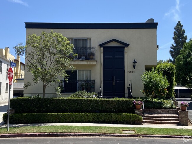Building Photo - 10634 Holman Ave Unit 1 Rental