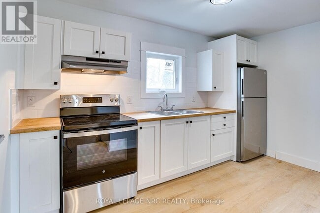 Photo - 316 Elmwood Ave Unit 2