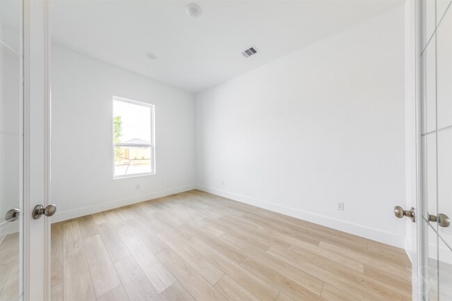 Photo - 31607 Brown Fern Dr