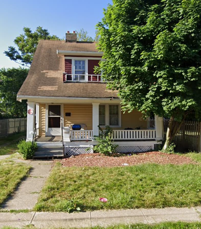 Section 8 Accepted! Renovation in Progress... - Section 8 Accepted! Renovation in Progress... House