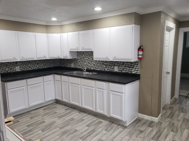 Photo - 1012 7th St E