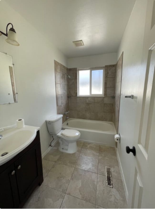 Photo - Triplex townhome blocks away from Anshutz Hospital