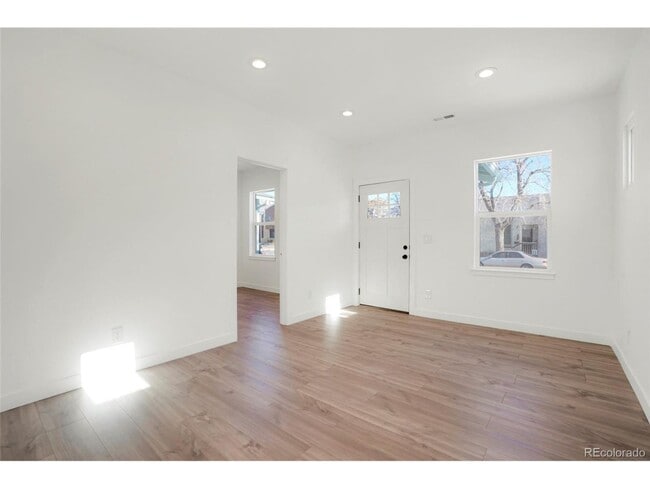 Photo - Spacious 2 Bed 2.5 Bath in the heart of Baker!