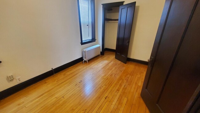 Photo - 4928 W Barry Ave Unit #1