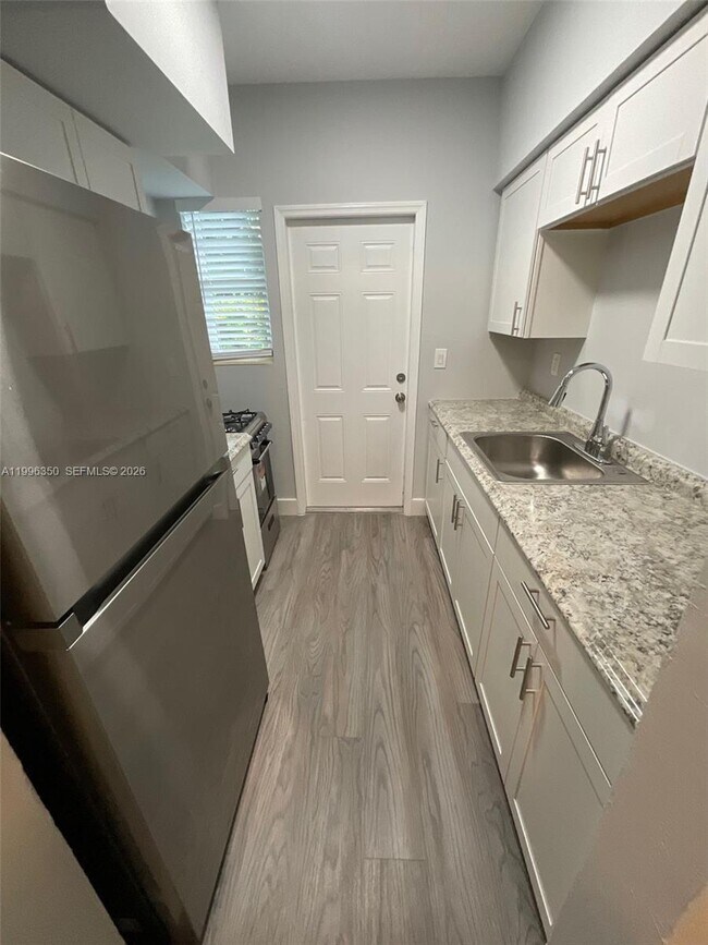 Photo - 1026 Pennsylvania Ave Unidad 2