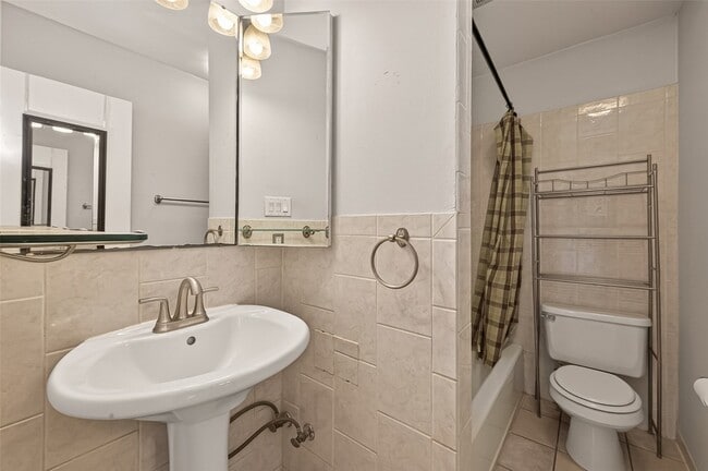 Photo - 9029 Gaylord Dr Unit 125