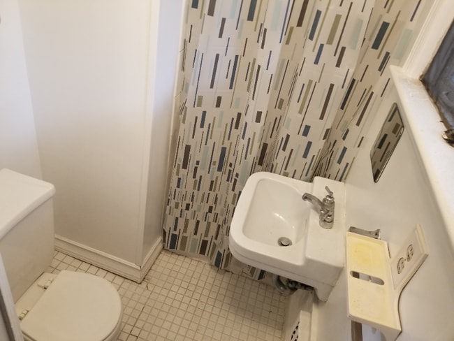 Photo - 126 Plainview Rd