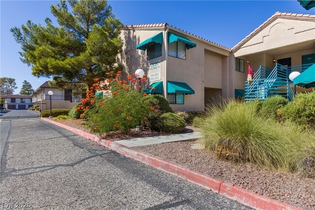 Photo - 2220 Pine Breeze Ln Unit 101