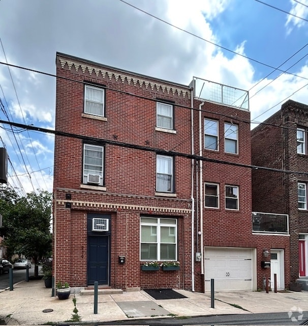 Building Photo - 979 N Lawrence St Unit 1 Rental