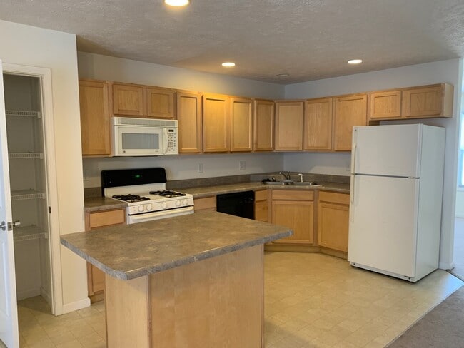 Photo - 1106 Lockenvitz Ln