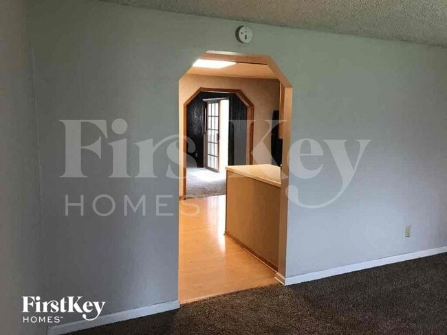 Photo - 2543 Fairfax Rd