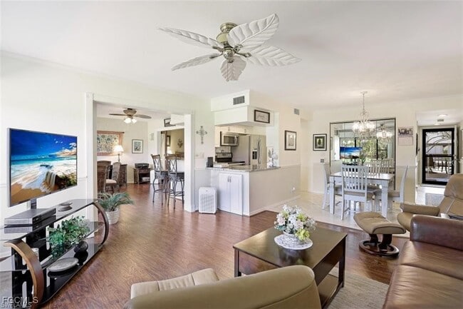 Photo - 5905 Trailwinds Dr Unit 824