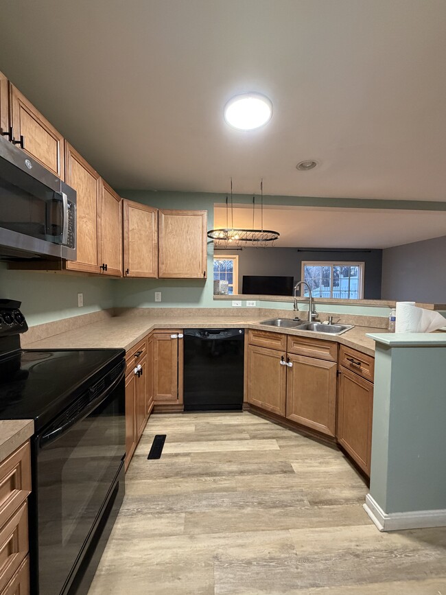 Photo - 504 W Perry St