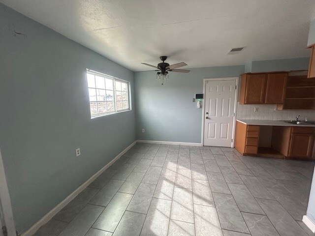 Photo - 811 Snyder St