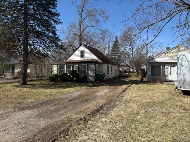 Photo - 633 Bagley Ave