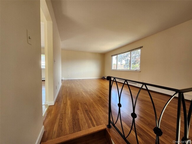 Photo - 33 Graywood Rd