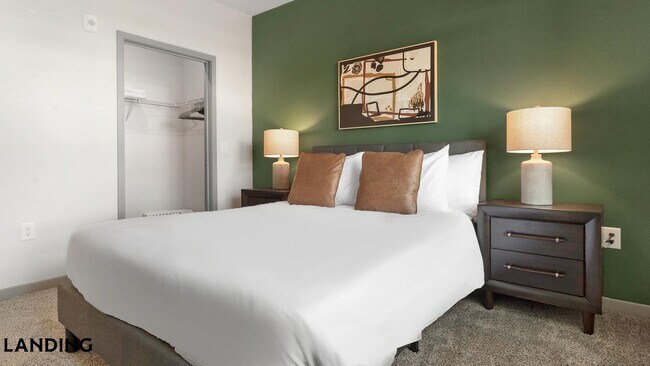 110 Zora Pl Unit 7-215