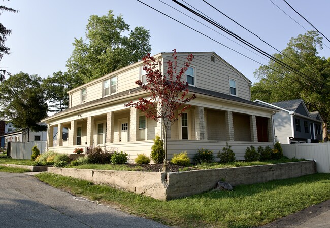 Photo - 1 Berwick Ave Apartments Unit 1