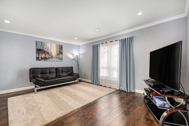 Photo - 1921 Williamsburg Dr