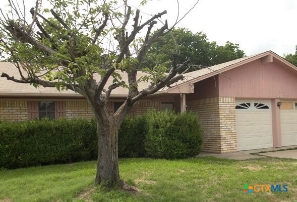 Building Photo - 1207 Ruiz Dr