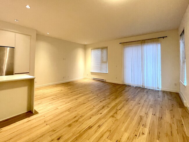 Photo - 1228 Hudson St