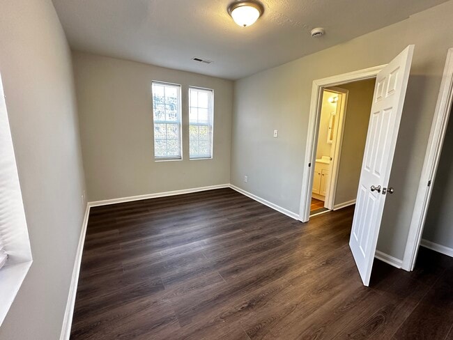 Photo - SE Duplex Unit 1