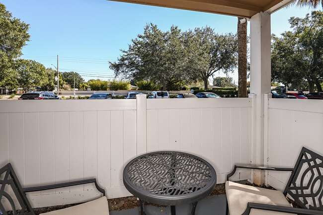 Woodlake Villas