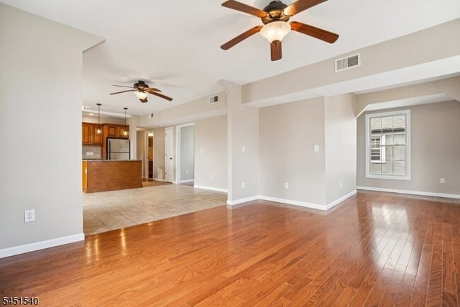 Photo - 141 Walnut St