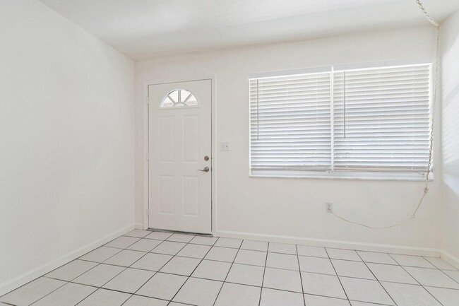 Photo - 19147 SE Hillcrest Dr