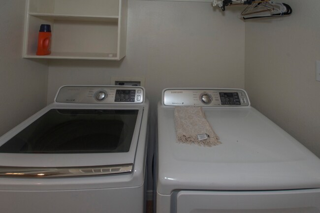 Photo - 137 Conway Castle Dr