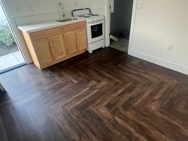 Photo - 2890 Irish Meadow Way Unit In law