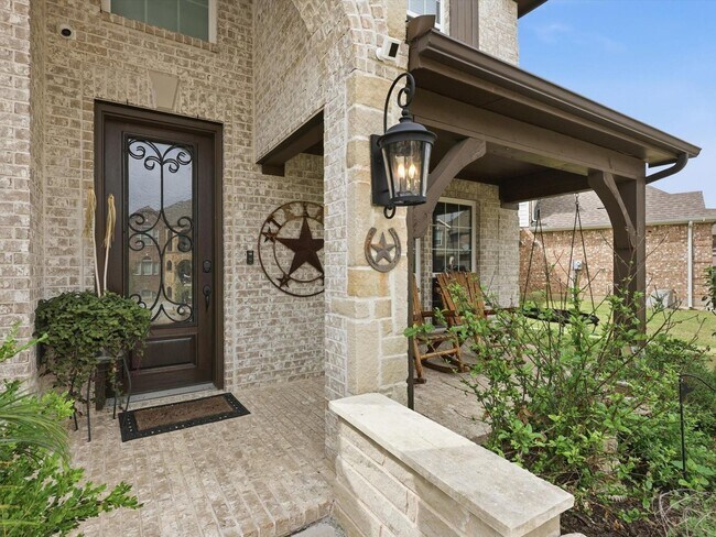 Photo - Luxury Redefined in The Preserve at Pecan Creek.