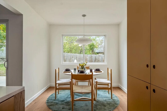 Photo - 10102 Warrington Cv