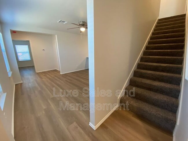 Photo - 10801 NW 119th St