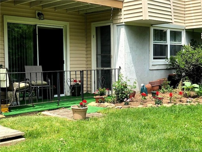 Photo - 315 Fox Run Ln