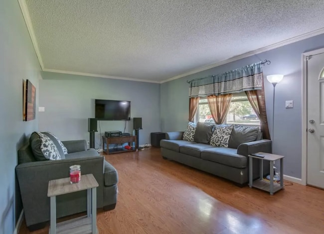 Photo - Don't miss out on this beautiful home!