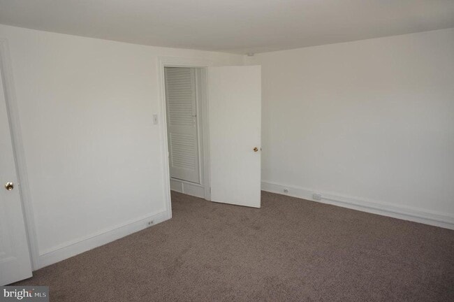 Photo - 727 Haws Ave