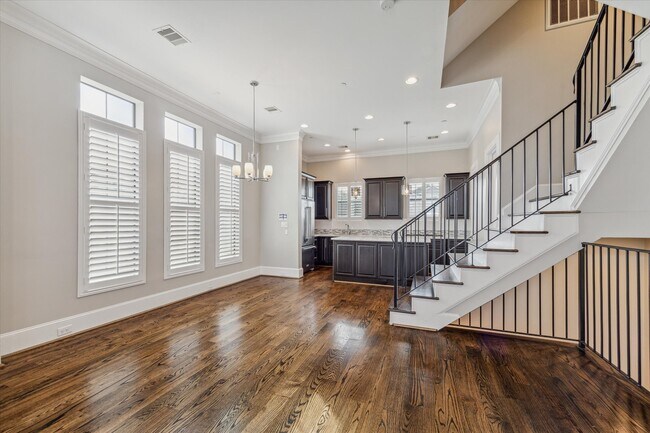 Photo - 4001 Lanark Ln