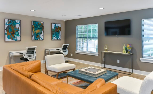 Canopy at Baybrook Apartments