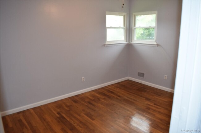 Photo - 204 Wellington St