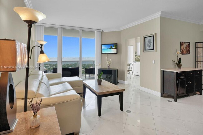 Photo - 4779 Collins Ave Unidad 3406
