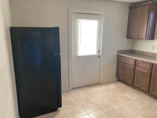 Photo - 544 Wilson St