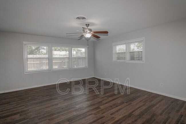 Photo - 4924 17th St