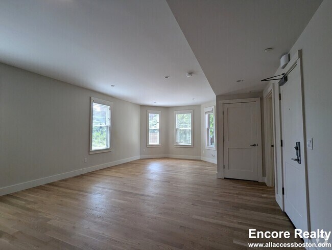 Building Photo - 56 JFK St Unit 4 Rental